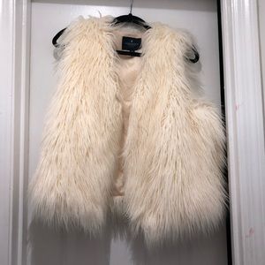 American Eagle faux fur vest
